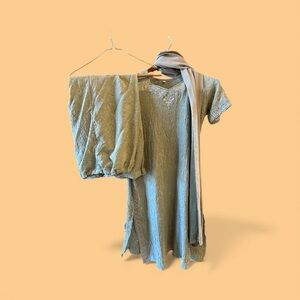 Green Punjabi in excellent condition